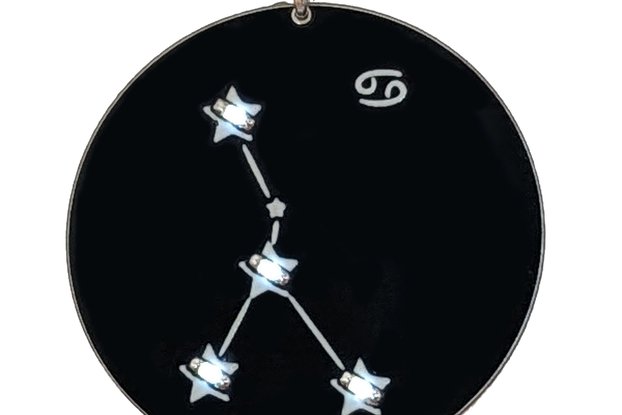Cancer zodiac light up necklace stars horoscope 🦀