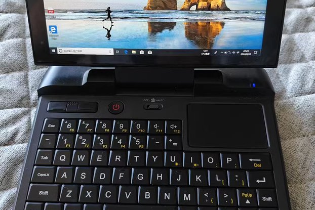 GPD Micro PC - a tiny UMPC with 9 ports