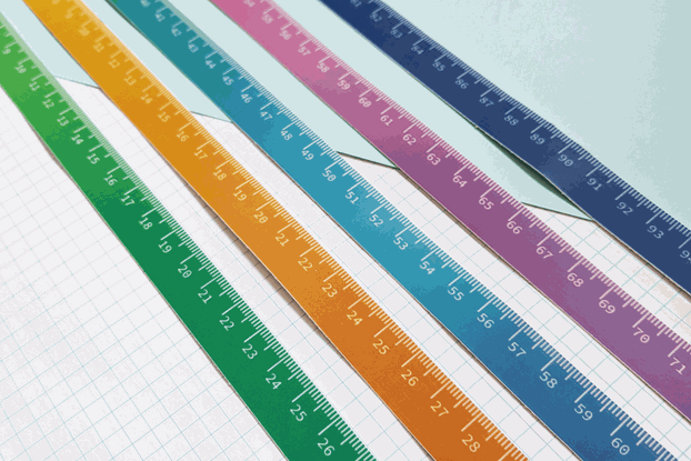 Measuring Tape Vinyl Sticker in cm/mm