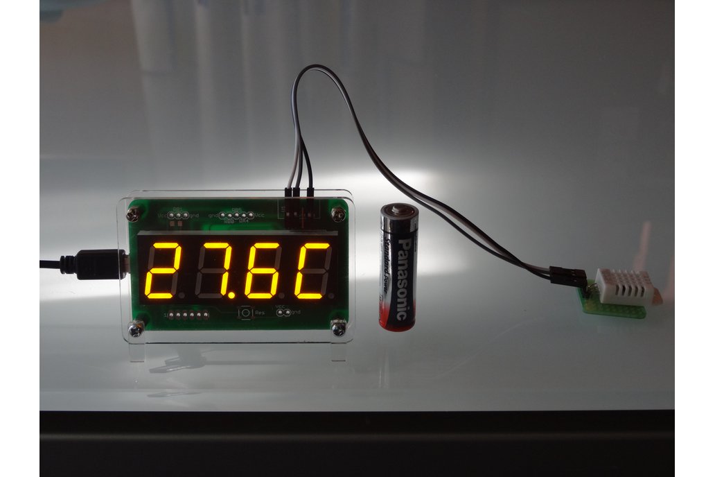 USB powered thermometer and hygrometer 1