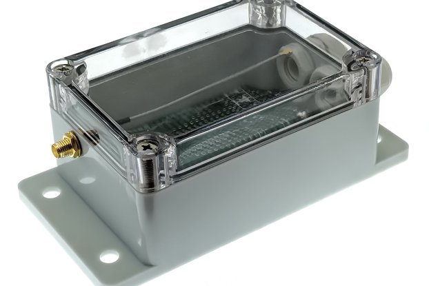 qBox DIY IOT Enclosure Plus Kit (One SMA)