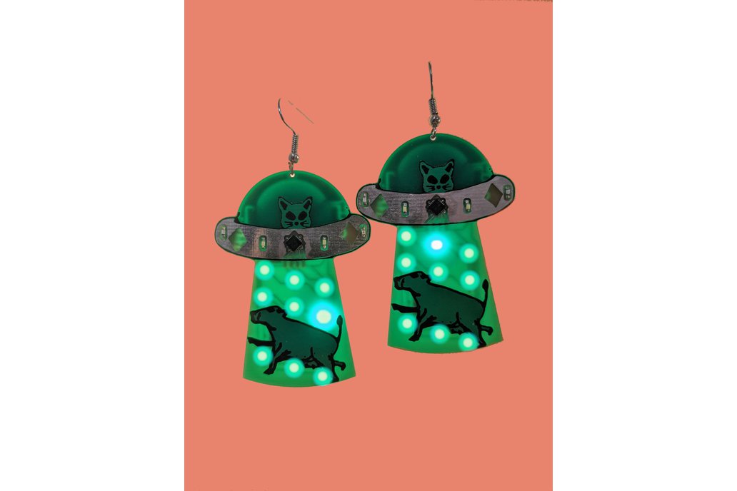 Green Cat Alien Cow UFO Earrings | flying saucer 1