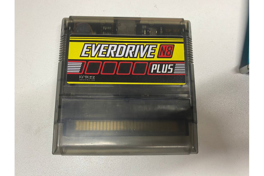 EverDriver N8 - NES/FC FlashROM Cartridge 1