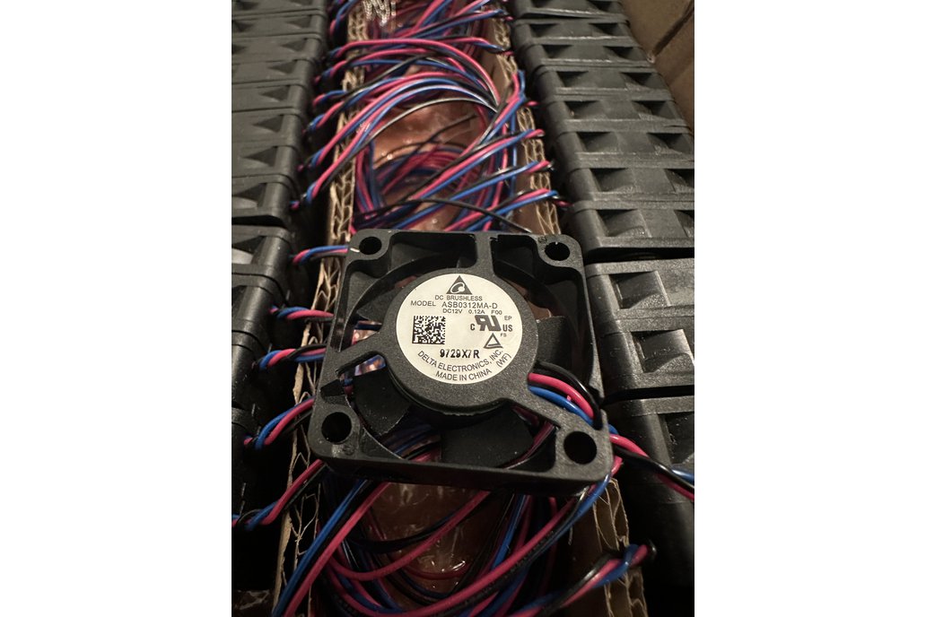 Delta Electronics ASB0312MA-DF00 30x30x10mm Fan 1