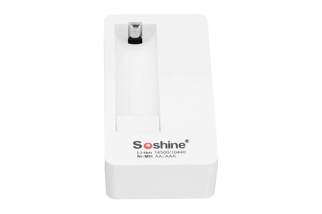 Rechargeable Battery USB Charger 1