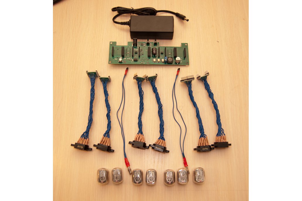 Nixie Tube Clock  with 7 replaceable tubes IN-12A 1