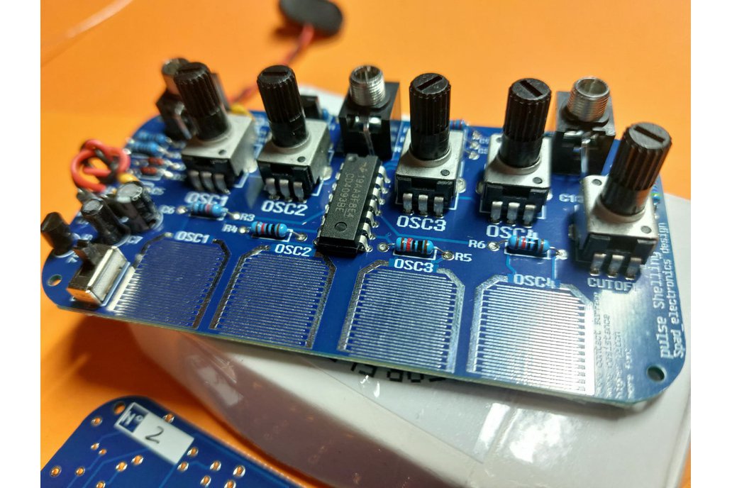 Diy Synthesizer drone.pulse Shelling, 4 analog osc 1