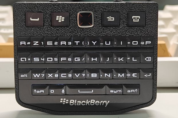 Blackberry P9983 BLE&USB Keyboard