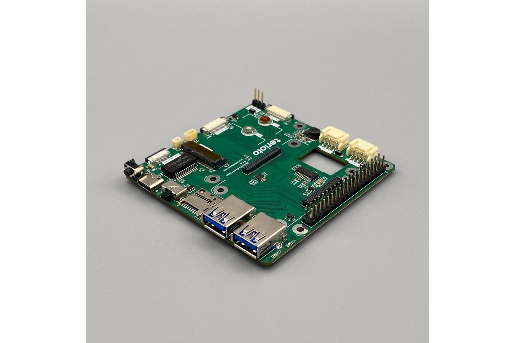 Low Profile IO-Carrier Board RPi CM5 1