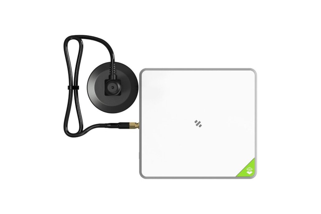 SenseCAP M2 Multi-Platform LoRaWAN Indoor Gateway 1