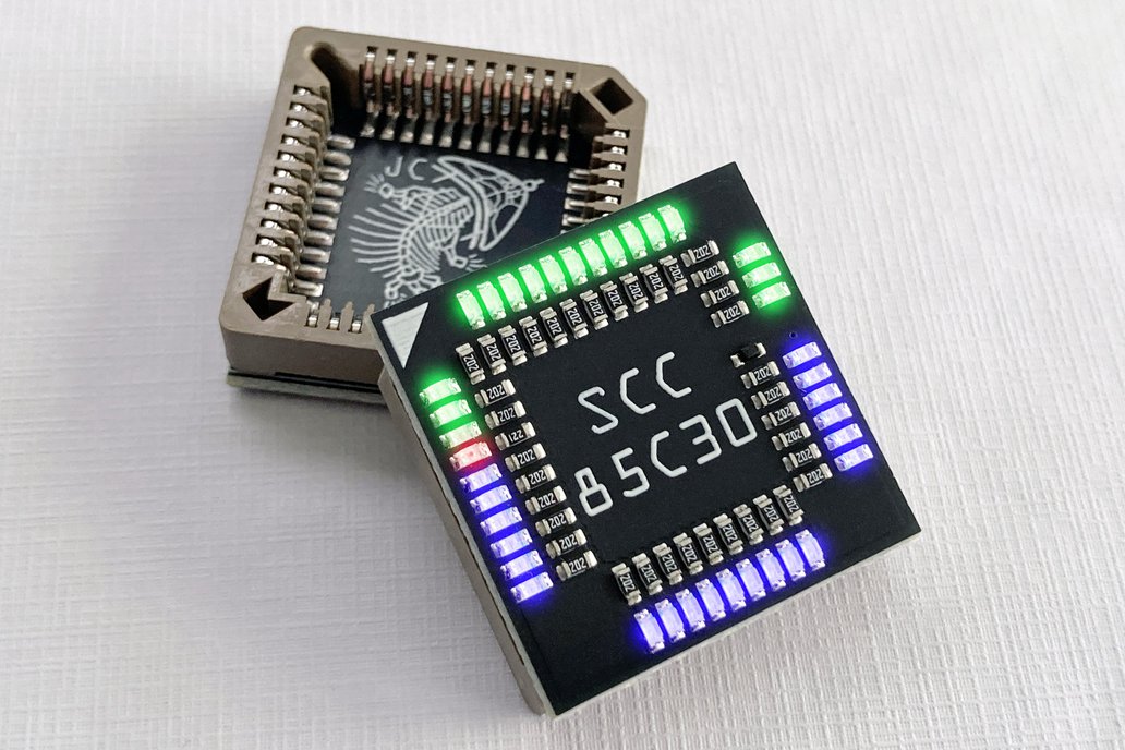 LED BlinkHAT for SCC 85C30 1