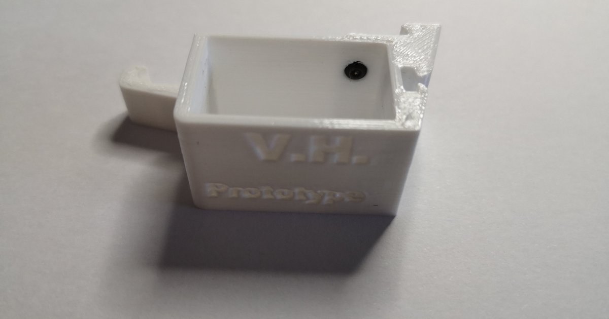 BBC microbit battery pack holder / stand x10 from Vlastimil3D on Tindie