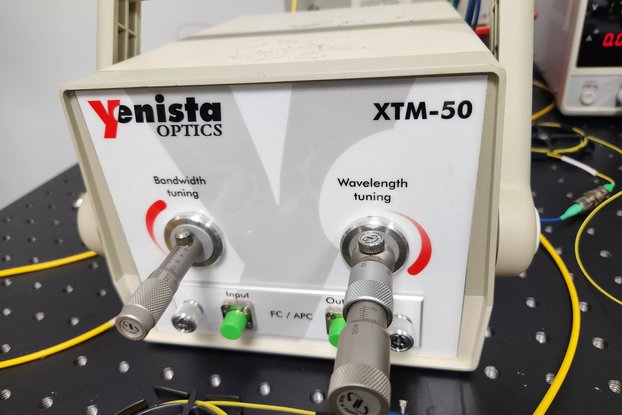 XTM-50 Tunable Filter with Adjustable Bandwidth