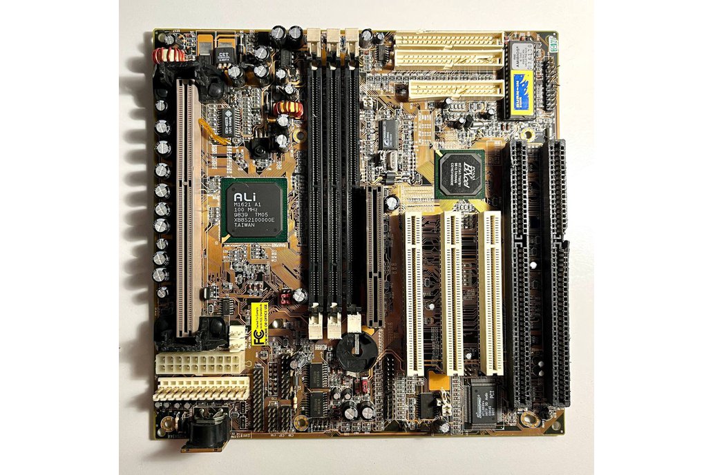 PCChips M726 V3.4A BXCEL PC100 Motherboard AT - Sl 1