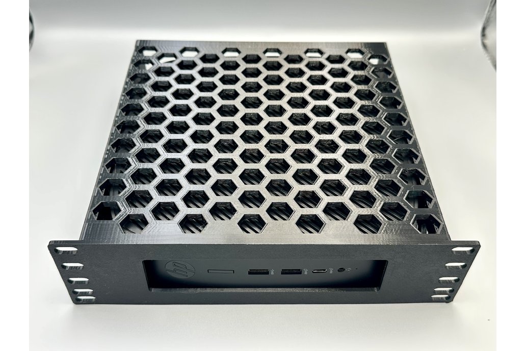 HP T740 1.5U Rackmount Adapter for 10" Racks 1