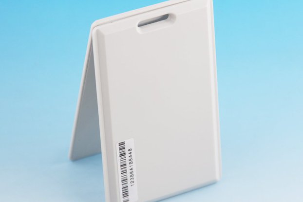 Ultra thin Card Beacon with iBeacon &amp