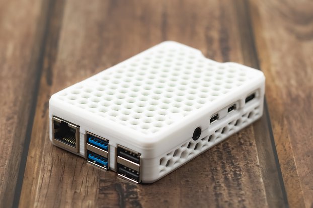 Raspberry Pi 4 3D-Printed Enclosure / Case