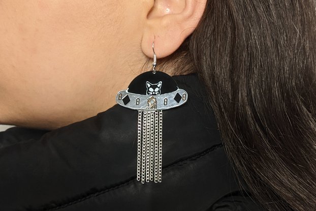 Cat UFO Alien Earrings | silver dangling chain