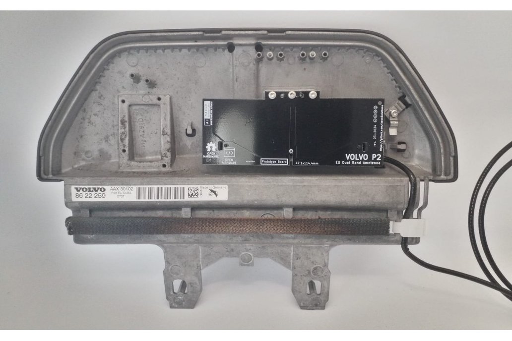 Dual Band GPS antenna (EU) for Volvo P2 cars 1