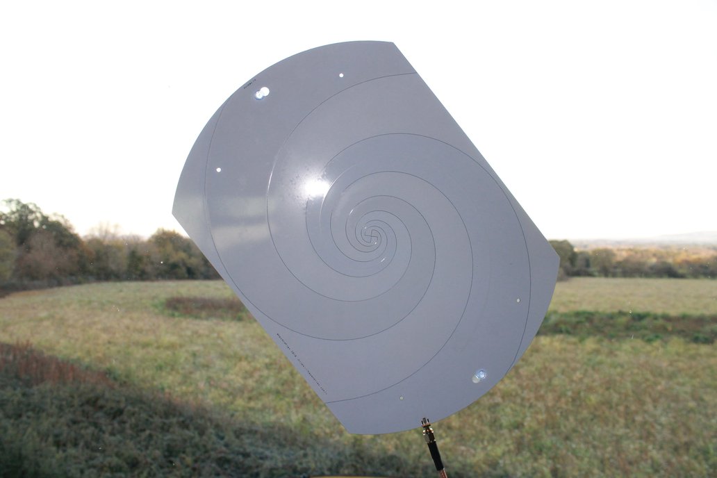 300MHz+ Log Spiral Antenna with Suction Mounts from Hex and Flex on Tindie