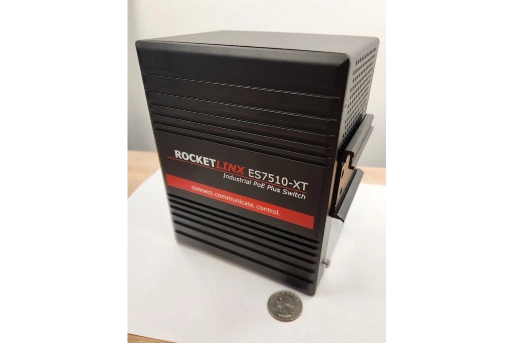 Industrial PoE Switch with Gigabit Fiber/Copper 1