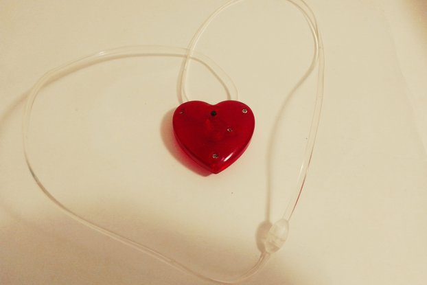 Red Flashing LED Light Up Heart Necklace