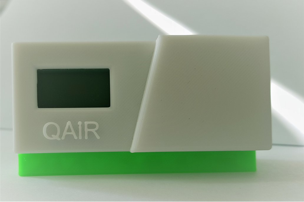 QAir - Connected air quality sensor -CO2 - desktop 1