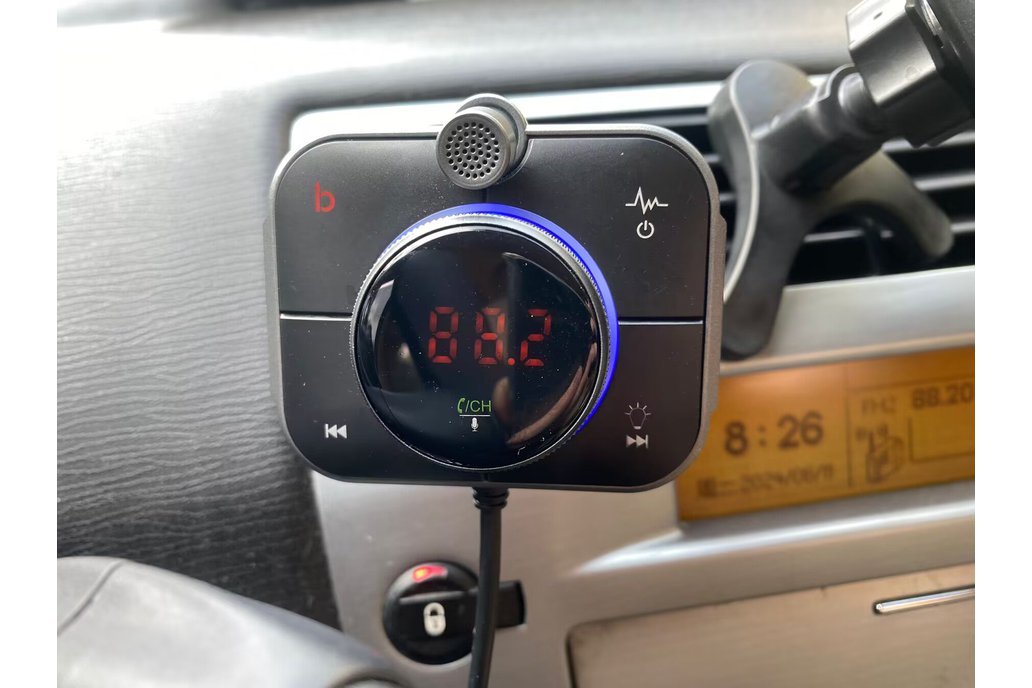 Car Bluetooth to FM Transmitter 1