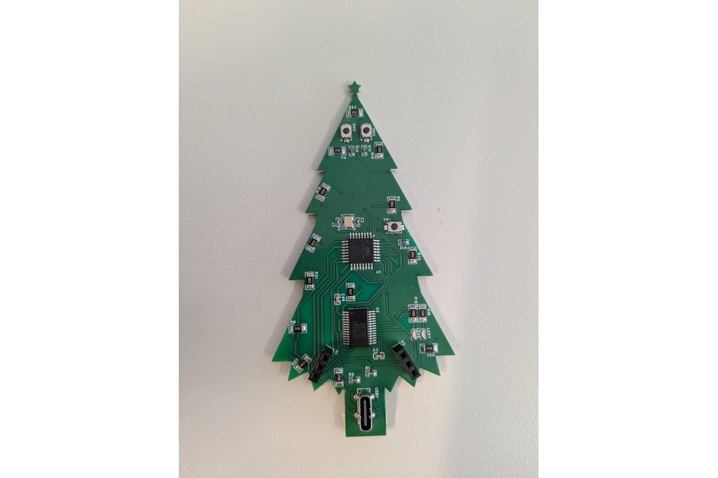 Hackable Christmas Tree 1