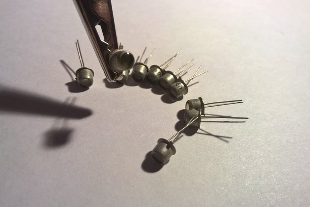 10Pcs leds AL-102GM