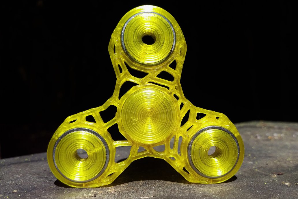 "The Voronoi" Tri Spinner 3d Printed Fidget Spinne 1