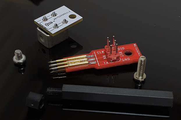 6 pin Pogo pins interface for SWD programmer UART