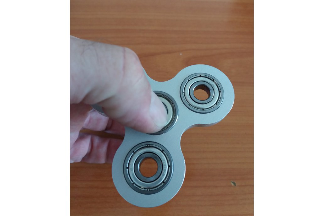 Spinner made from metal 1