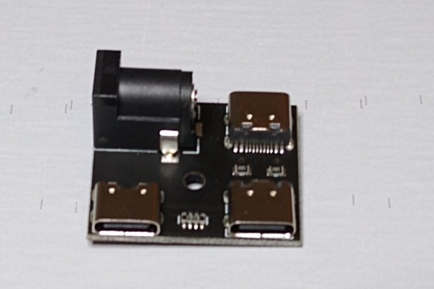 USB-C/PWR Splitter