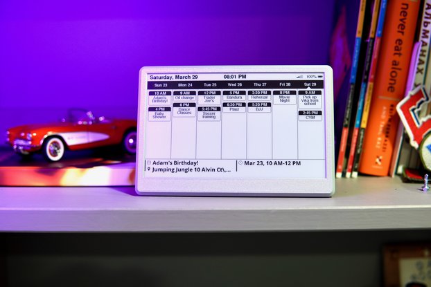 WiFi 7.5" E-Ink Calendar by UkieLab