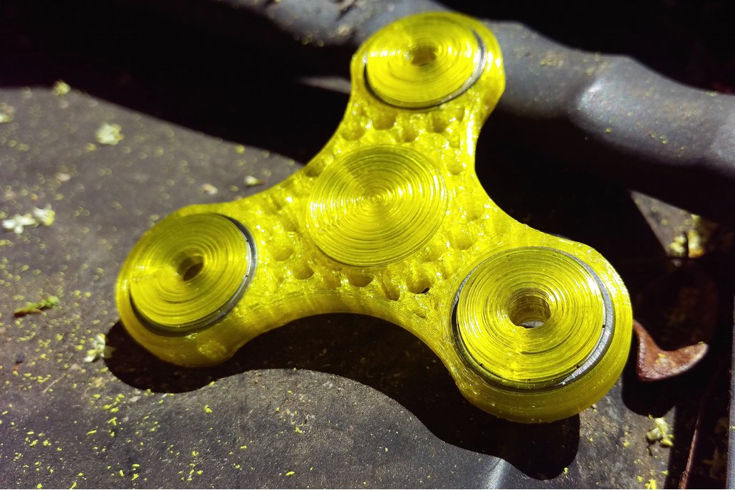 Vælg Ja Snart The Hex" - TriSpinner 3D Printed Fidget Spinner from WorldSpin on Tindie