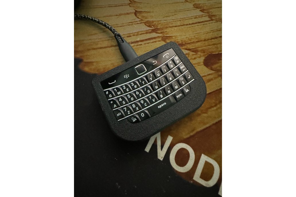Blackberry BB9900 USB Keyboard with trackpad 1