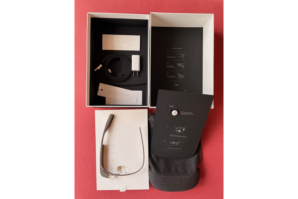 Google Glass Explorer Edition - Unlocked (XE24) 1