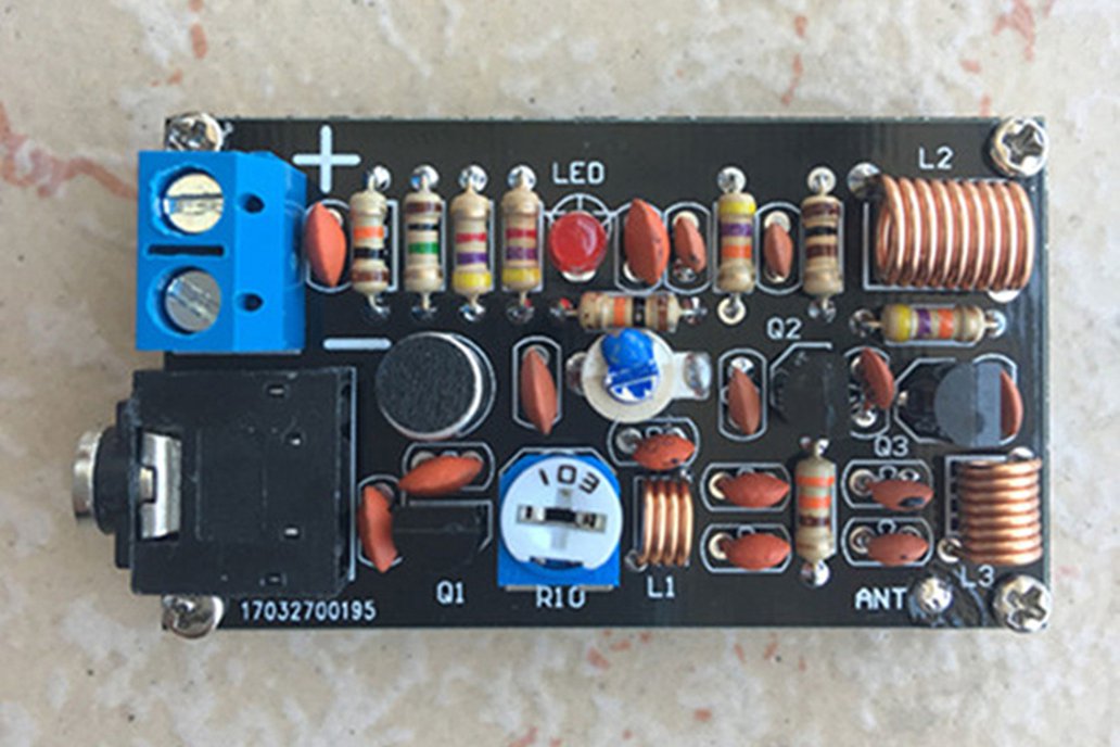 AM FM Radio Electronics Kit from MMM999 on Tindie