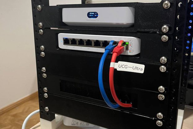 Unifi USW-Lite-8 PoE 10-inch rack mount