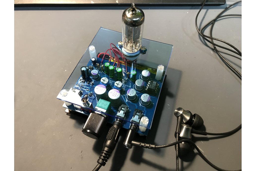 Lipo battery driven 3A5 vacuum tube headphone amp 1