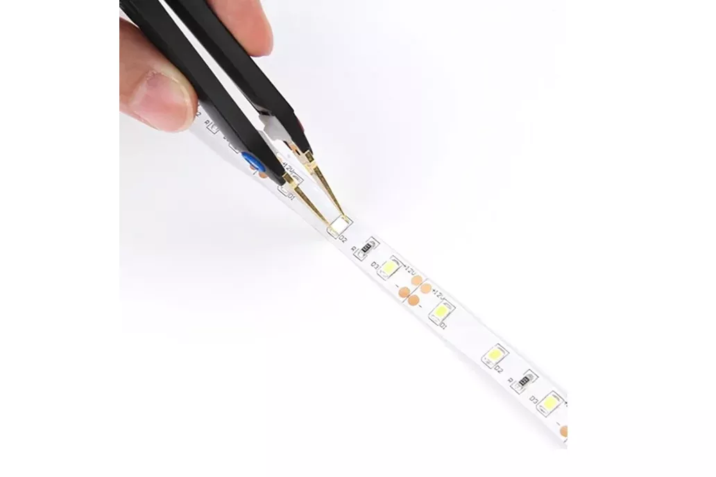 DT71 Digital Mini Tweezers SMD Tester Portable LCR 1