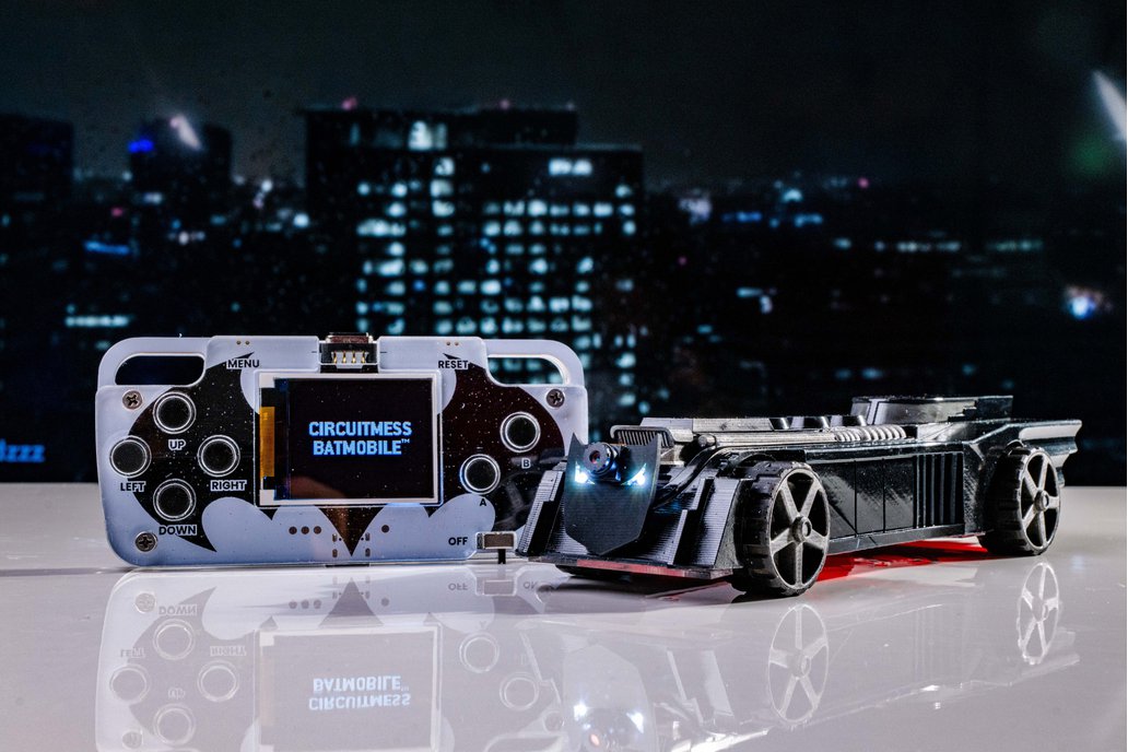 CircuitMess Batmobile™ - DIY AI-Powered Robot Car 1