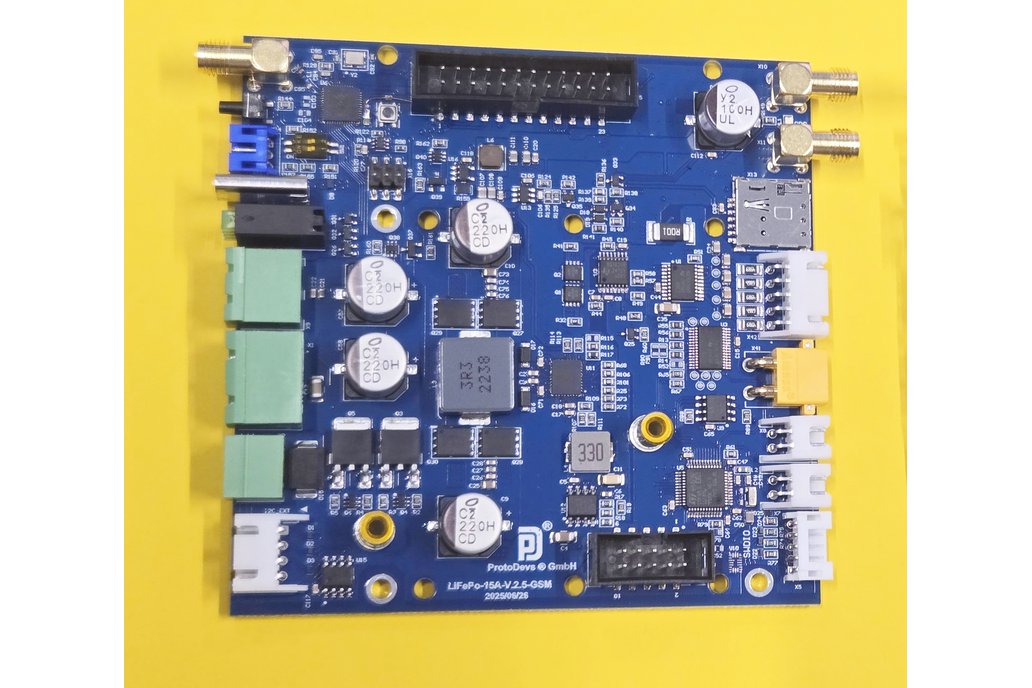 Solar/LiFePo Charger with MPPT, ESP32 + 16M Flash 1