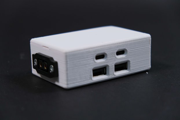 ParkCharge Hub – 4 port USB Fast Charger (XT60)