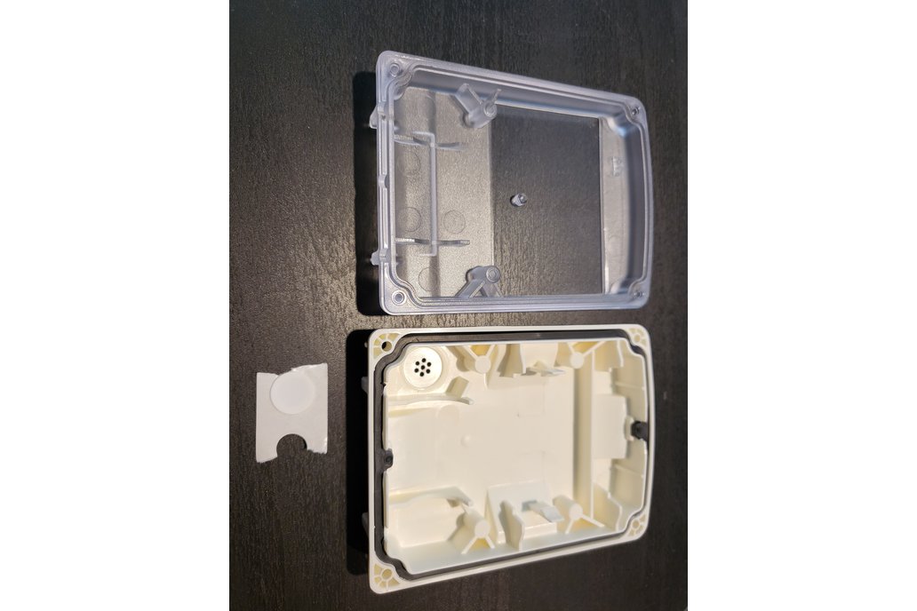 Waterproof project case with wall mount kit 1