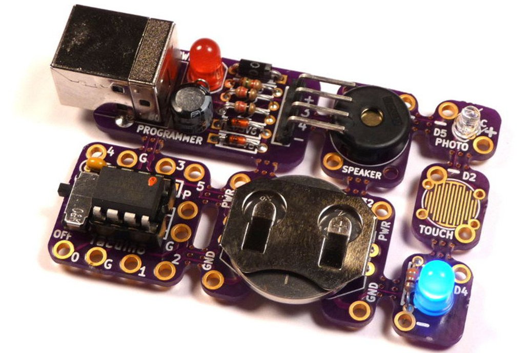 Tacuino: a low-cost, Arduino-compatible kit 1