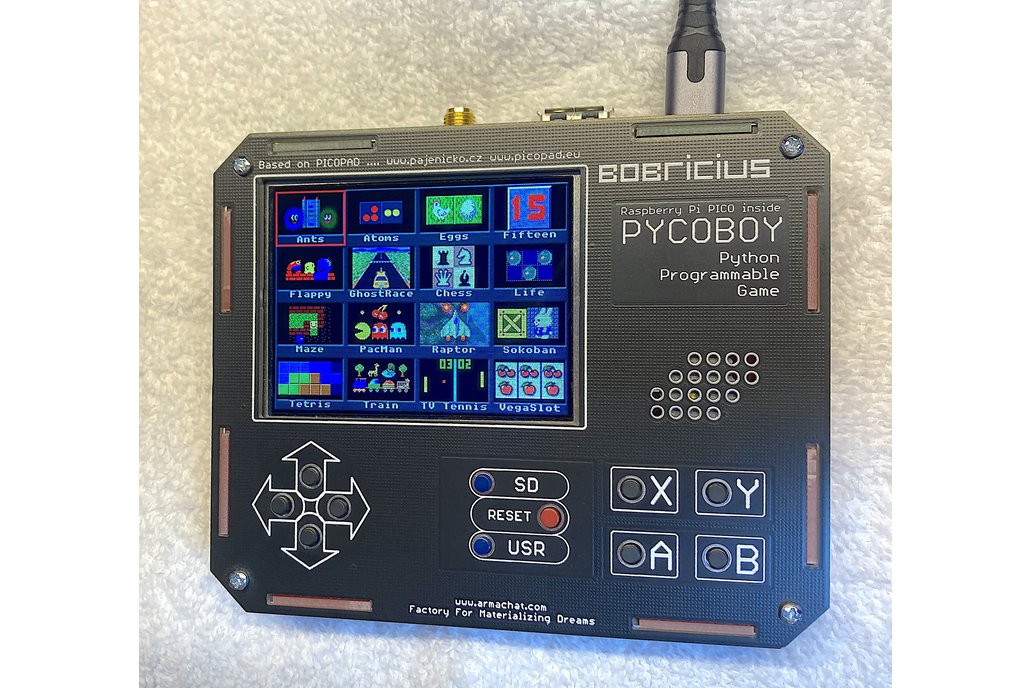 PYCOBOY - Small universal console & computer 1