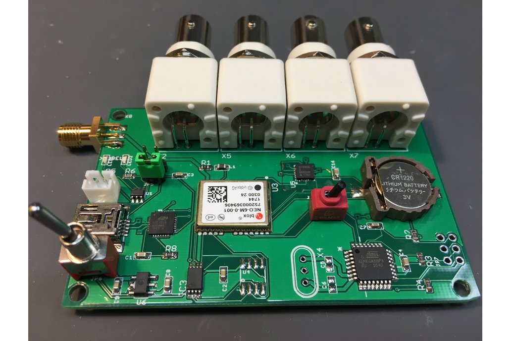 Programmable GPS trained frequency standard 1