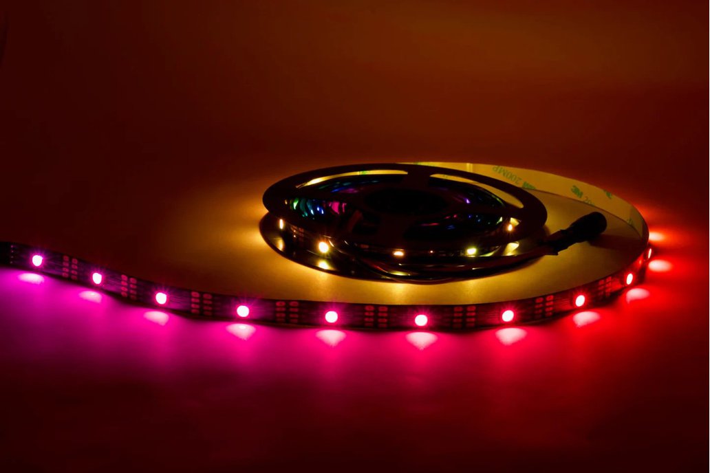 5 m (adhesive) of 30/m SK9822 (APA102) RGB LEDs 1